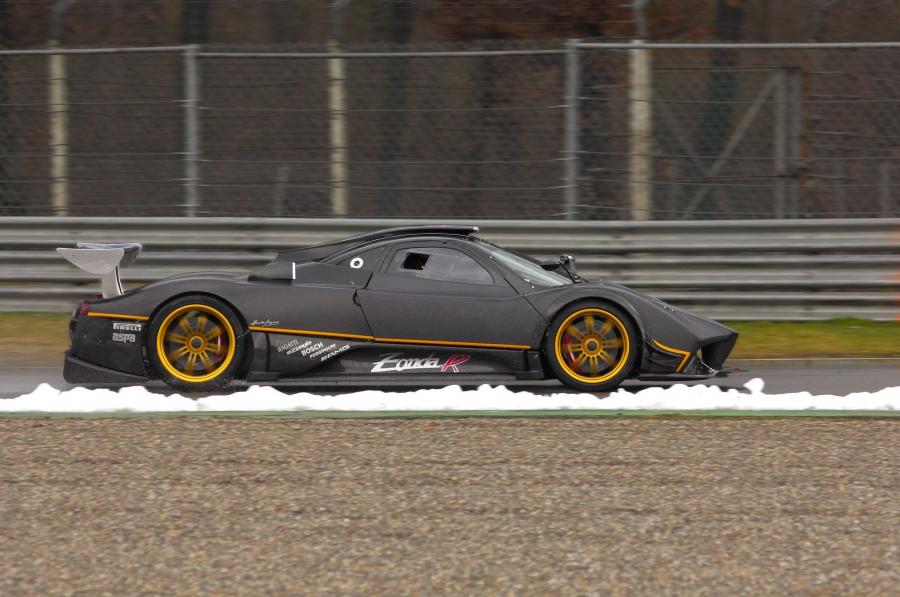  Pagani Zonda R 2009 года  (фото 36 из 73)
